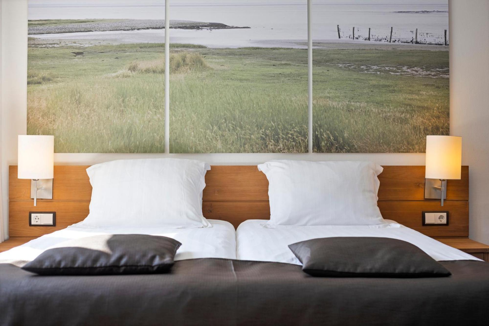 Hunzego Hotel Uithuizermeeden Bagian luar foto