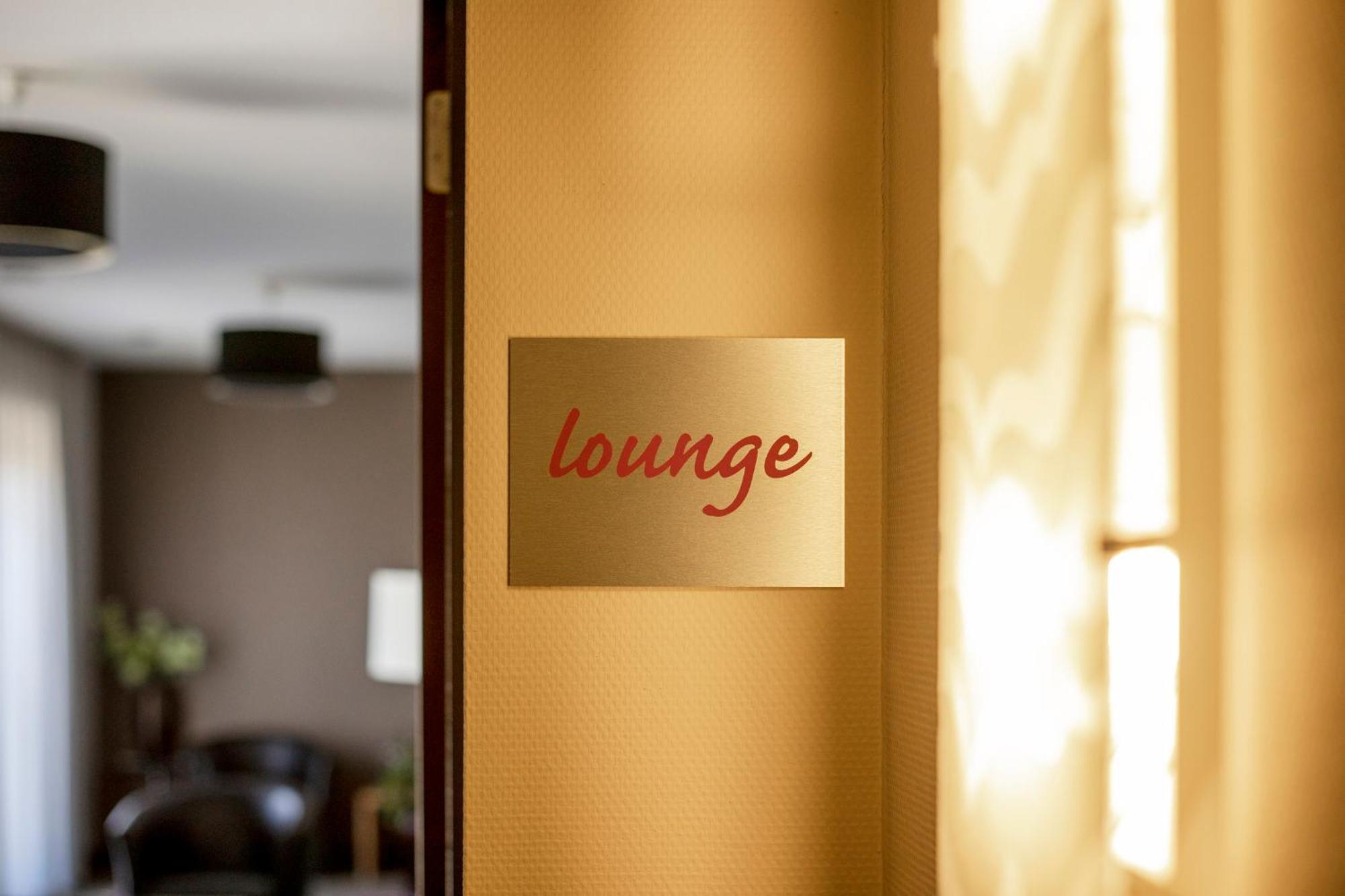 Hunzego Hotel Uithuizermeeden Bagian luar foto