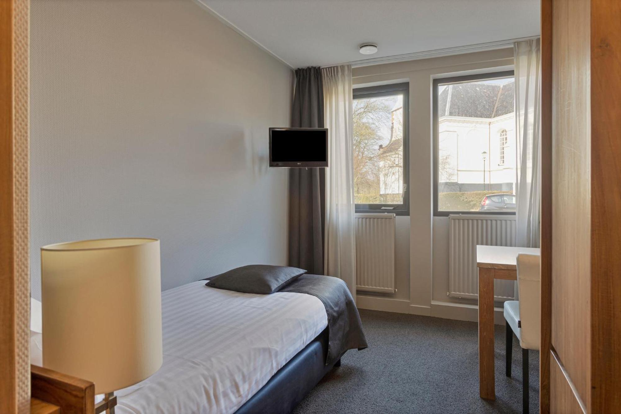 Hunzego Hotel Uithuizermeeden Bagian luar foto