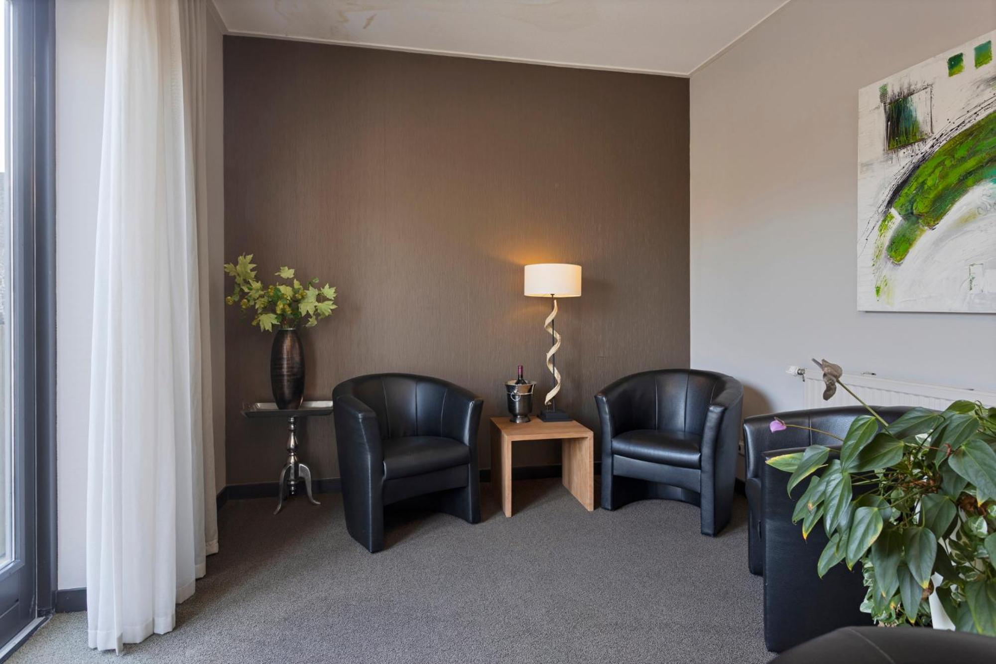 Hunzego Hotel Uithuizermeeden Bagian luar foto
