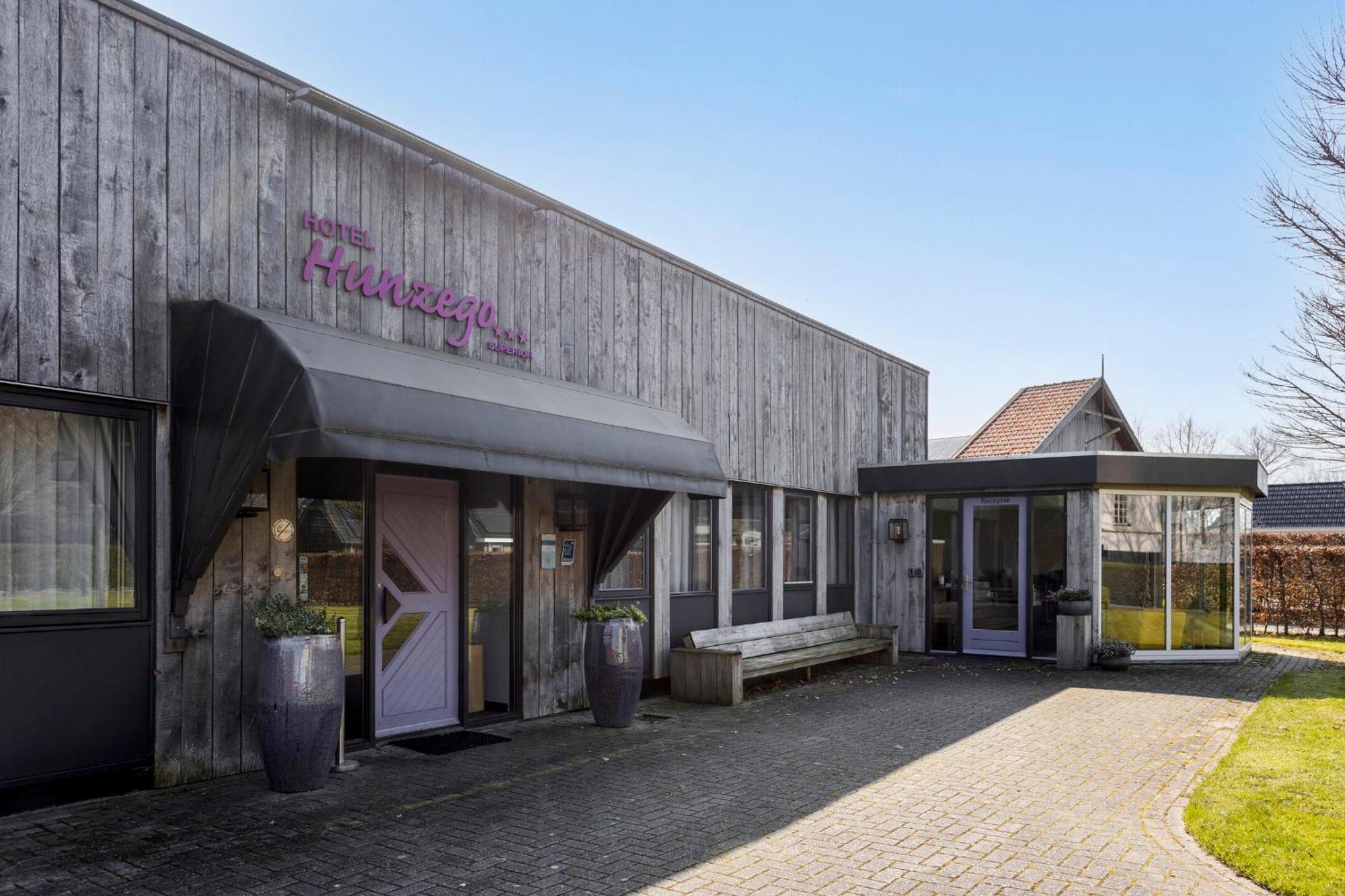 Hunzego Hotel Uithuizermeeden Bagian luar foto